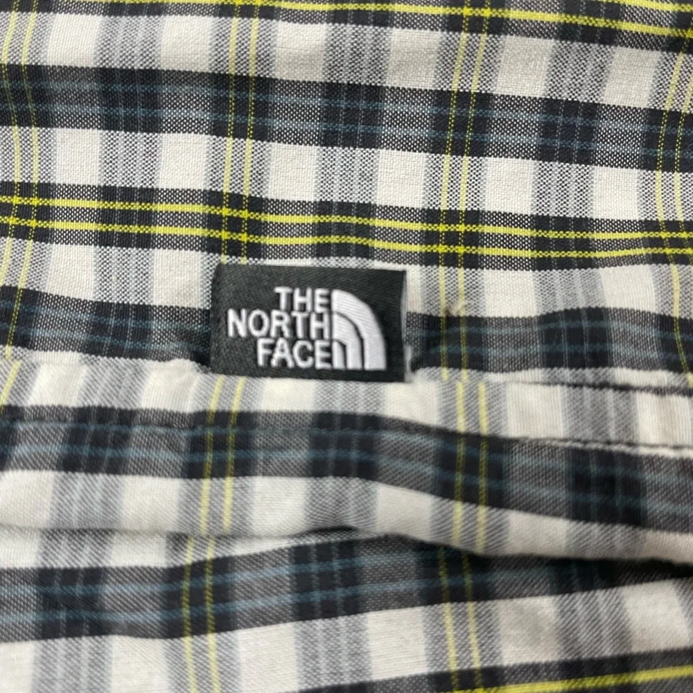 The North Face Checkered Button-Down Performance Shirt XL